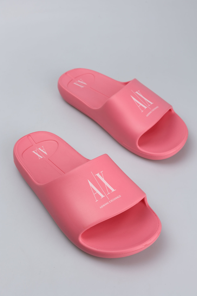 XDP038_XV703 Шлепанцы Armani Exchange Розовый