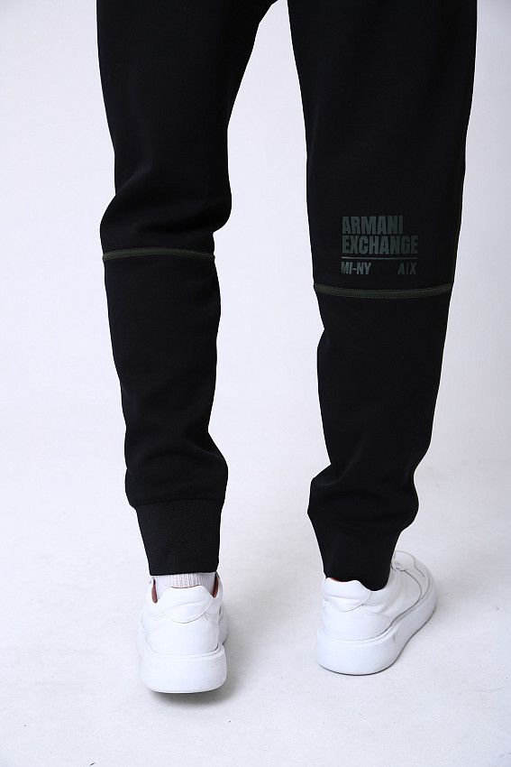 Брюки джоггеры Armani Exchange Черный