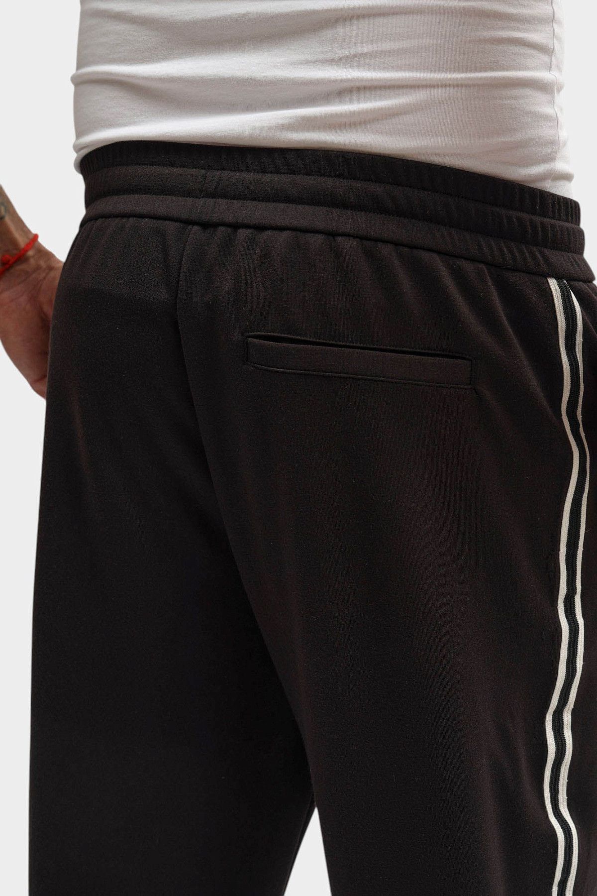 Брюки спортивные Armani Exchange Черный