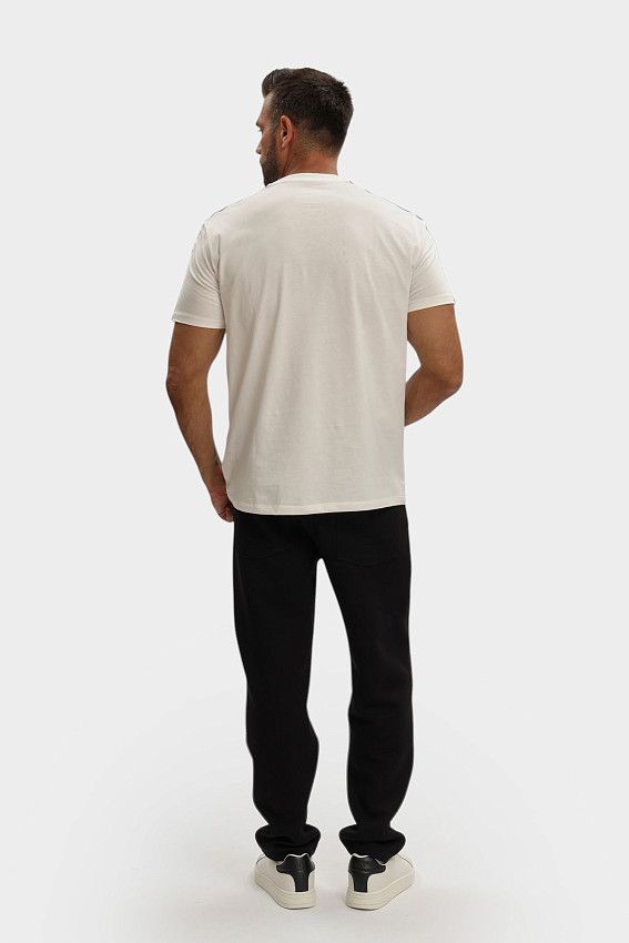 Футболка Armani Exchange Белый