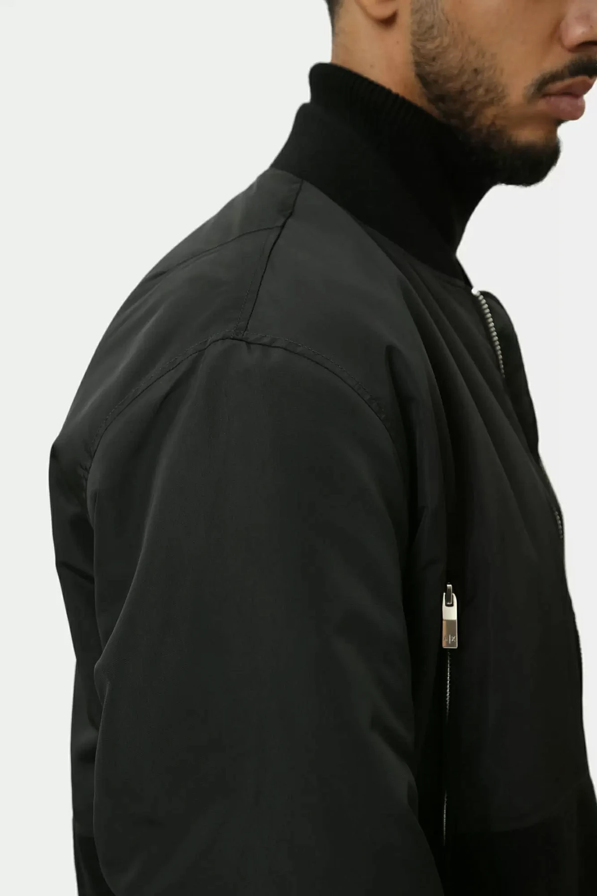 Бомбер Armani Exchange Черный