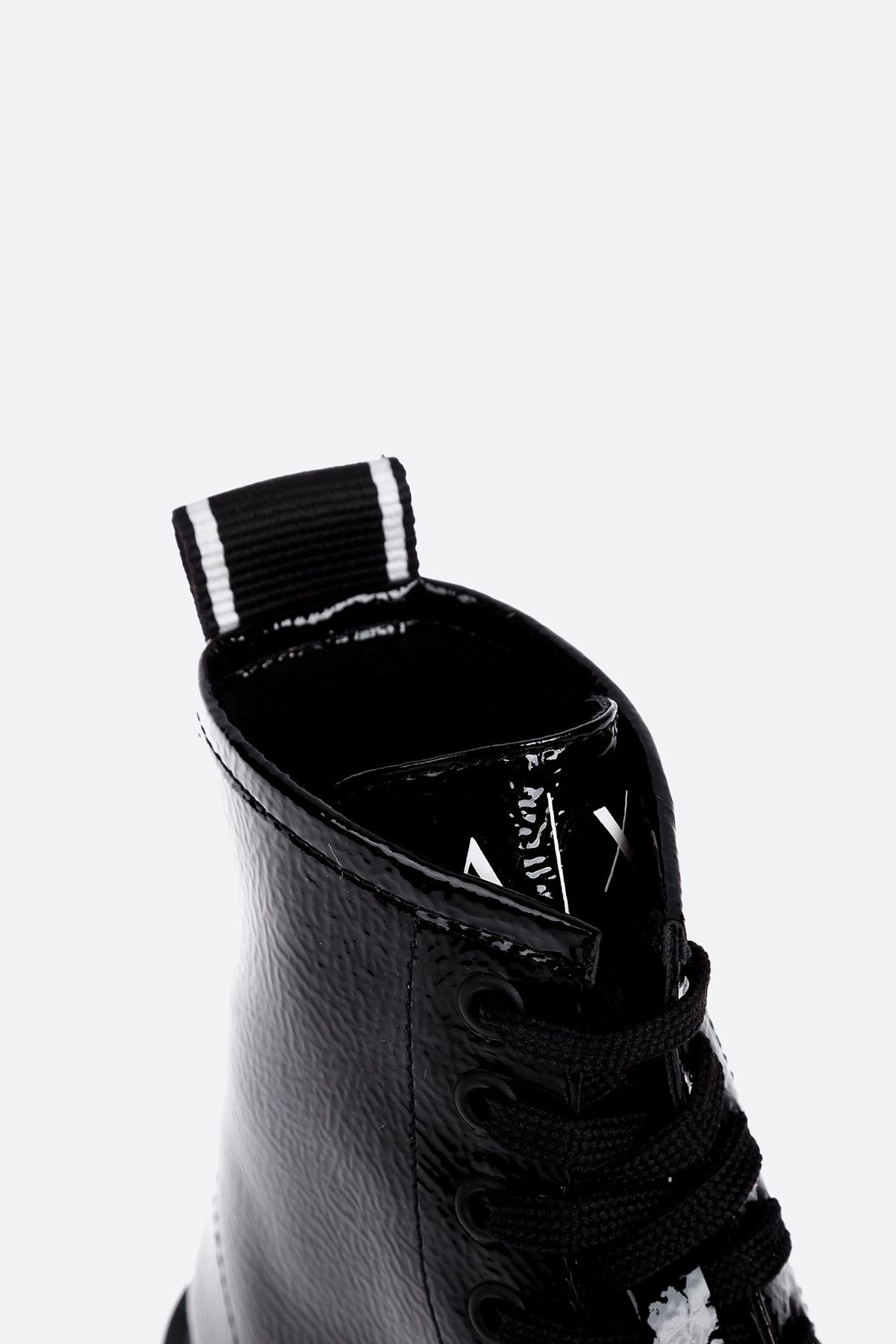 Ботинки Armani Exchange Черный