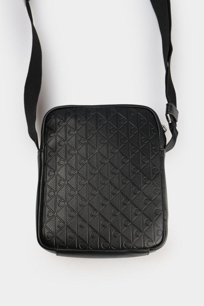 LV04D3204G Сумка Calvin Klein Jeans Черный