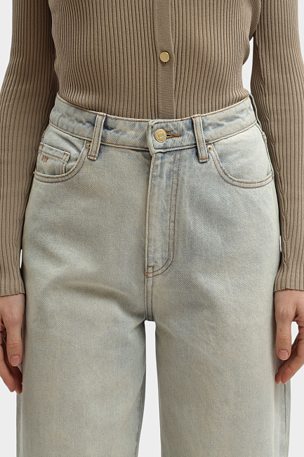 Джинсы Armani Exchange