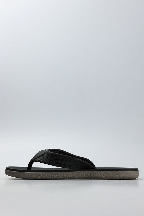 Тонги Cartago Черный