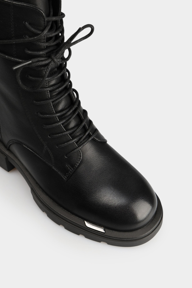 MC21847-WN Ботинки Marc Cony Черный