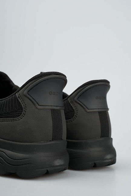 Кроссовки Geox