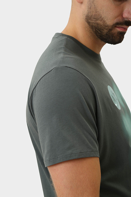 Футболка Armani Exchange