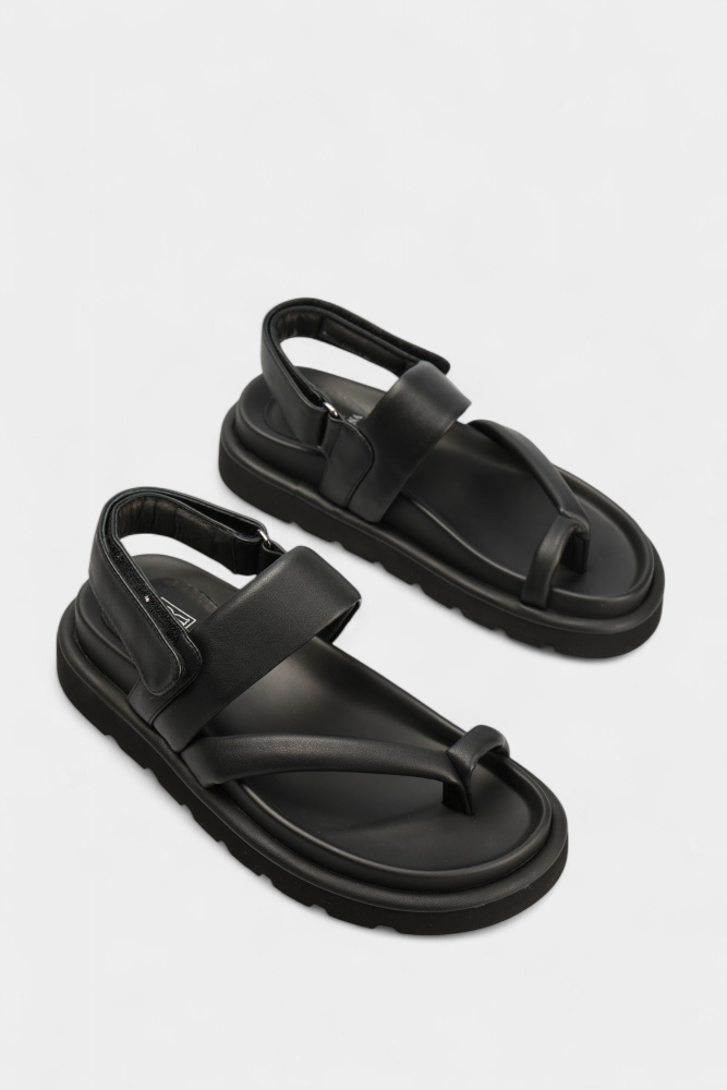 QS569-F203 Сандалии Graciana Черный