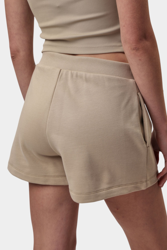 J20J225525 шорты calvin klein jeans 