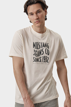 Футболка Mustang