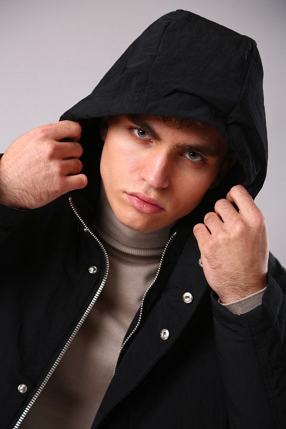 Куртка пуховая Armani Exchange Черный