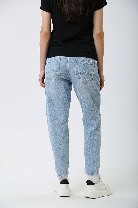 Джинсы Boyfriend Tapered  Mustang