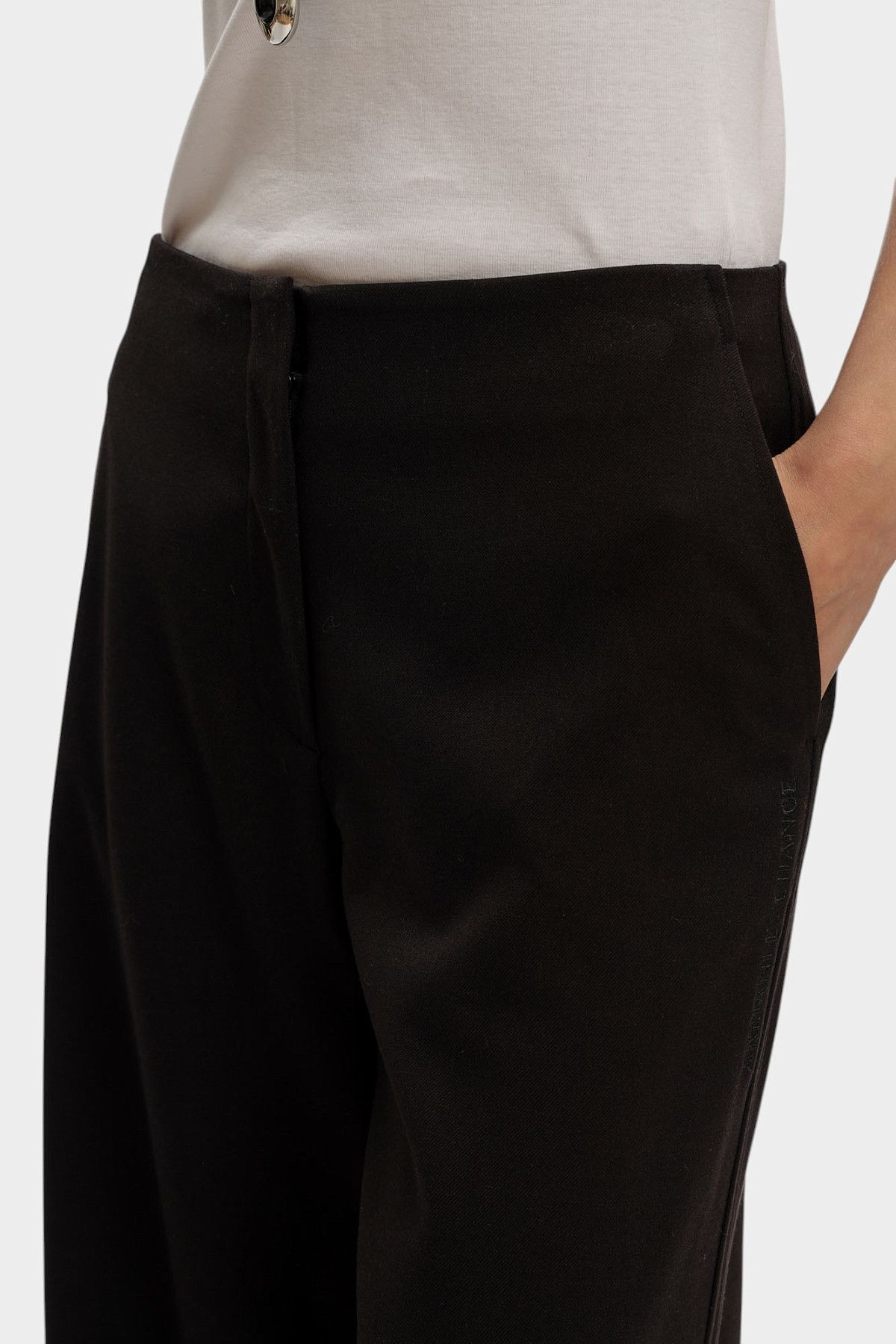 Брюки Armani Exchange Черный