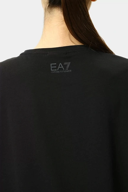 Футболка EA7