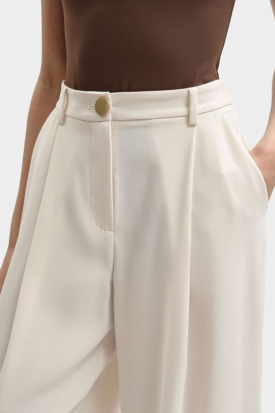 Брюки Armani Exchange Бежевый