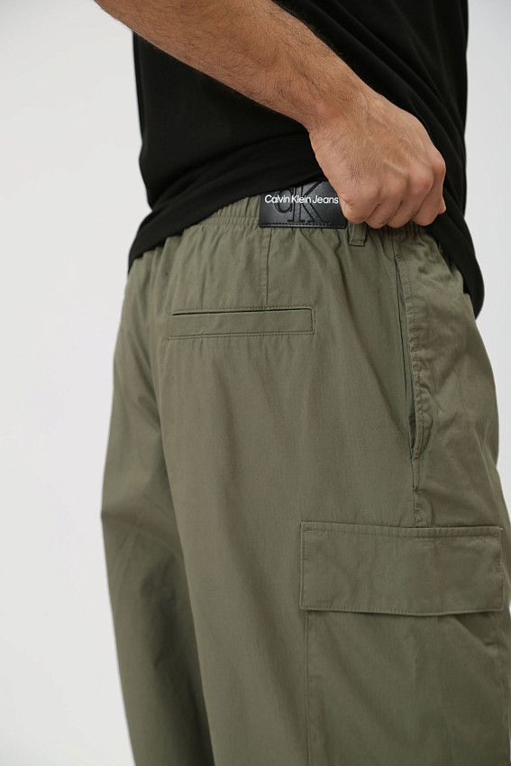 Брюки Calvin Klein Jeans Зеленый