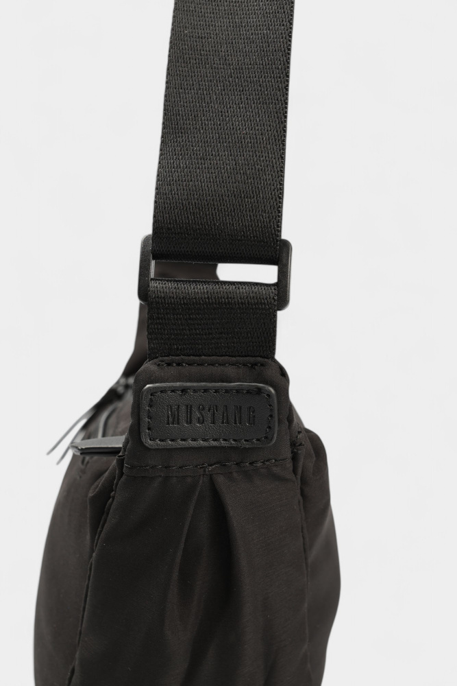 45.1176 Сумка Mustang Черный