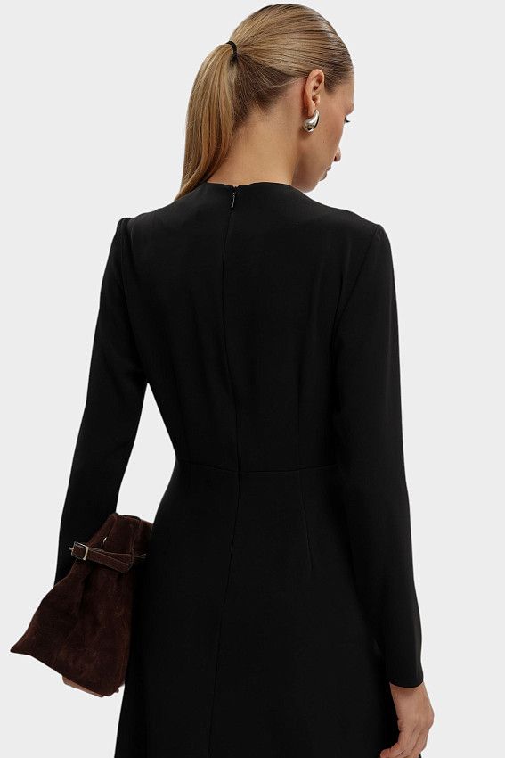 Платье Armani Exchange Черный
