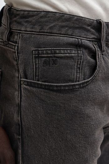 Джинсы Armani Exchange