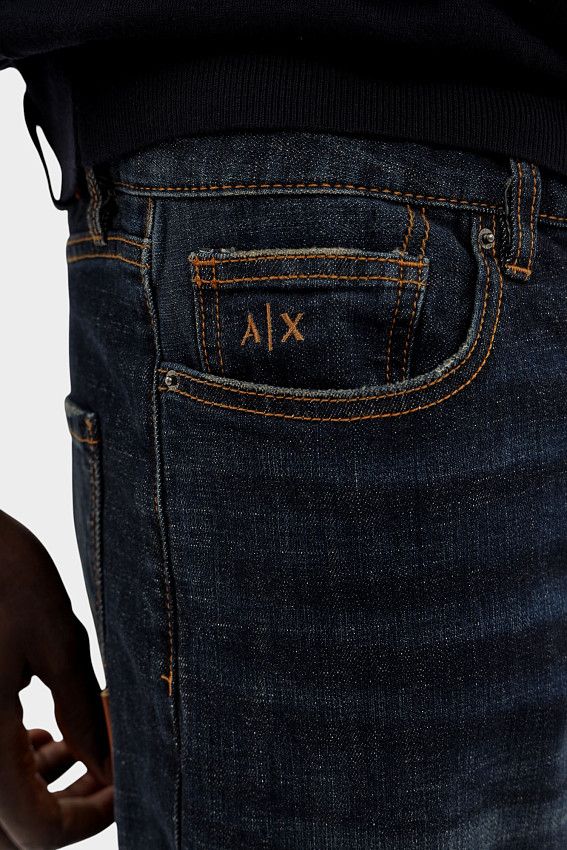 Джинсы Armani Exchange
