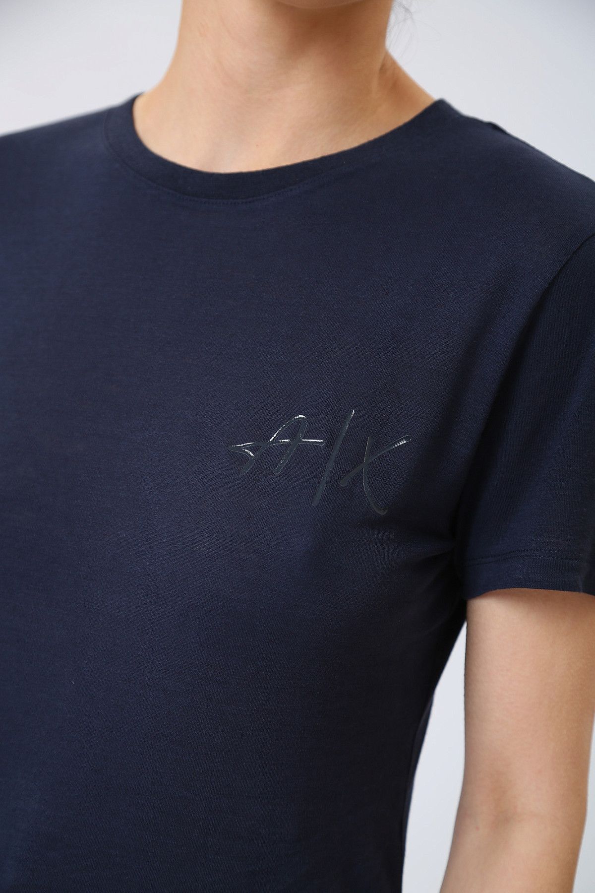 Футболка Armani Exchange Синий