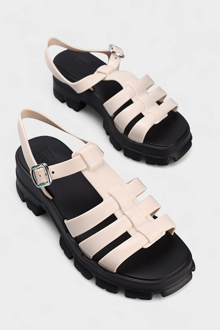 Сандалии Zaxy