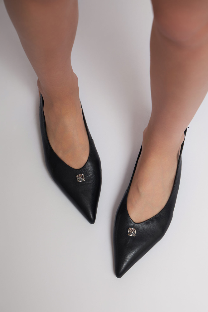 MC21669 Босоножки Marc Cony Черный