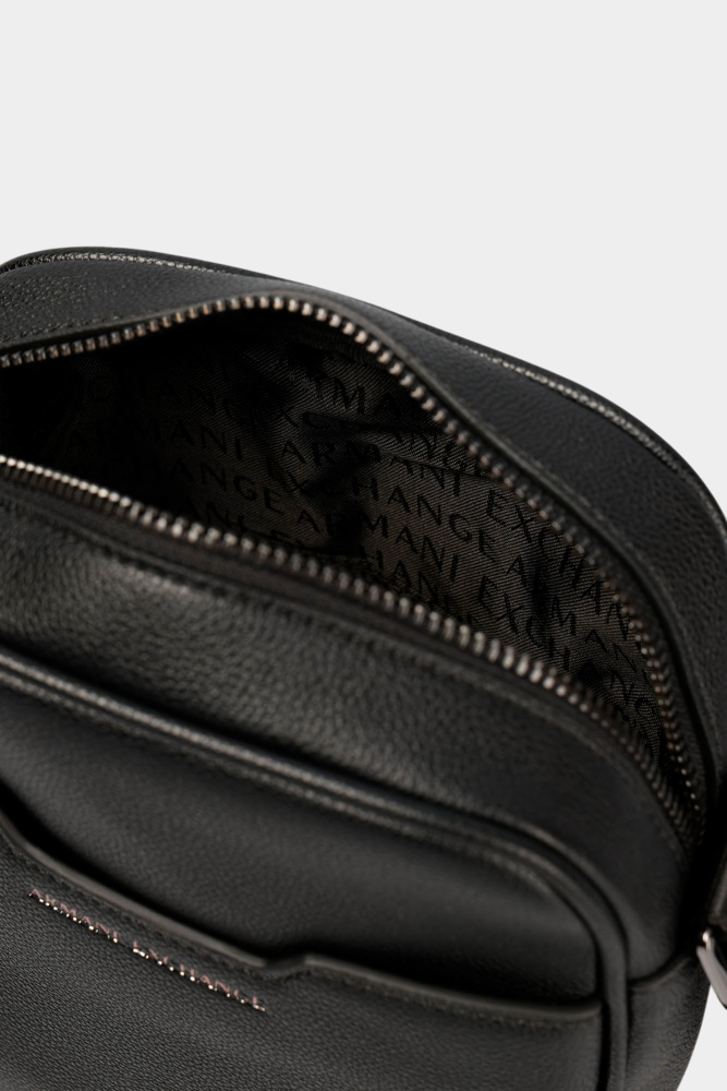 XM002584_AF22651 Сумка Armani Exchange Черный