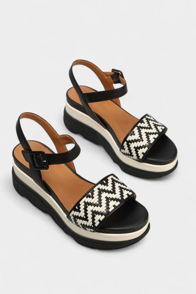 D55HBA0TC43C Босоножки  Geox Черный