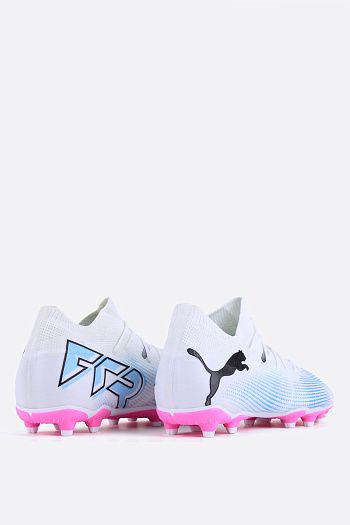 Футбольные бутсы Puma