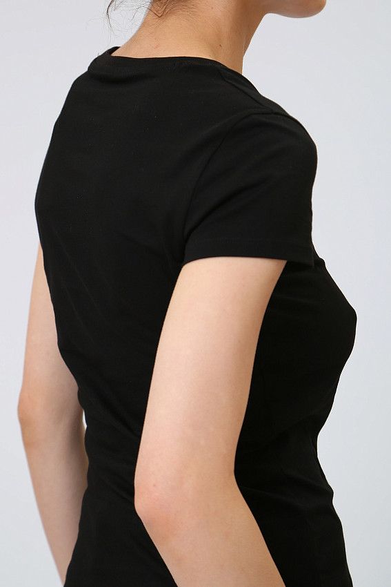 Футболка Armani Exchange Черный