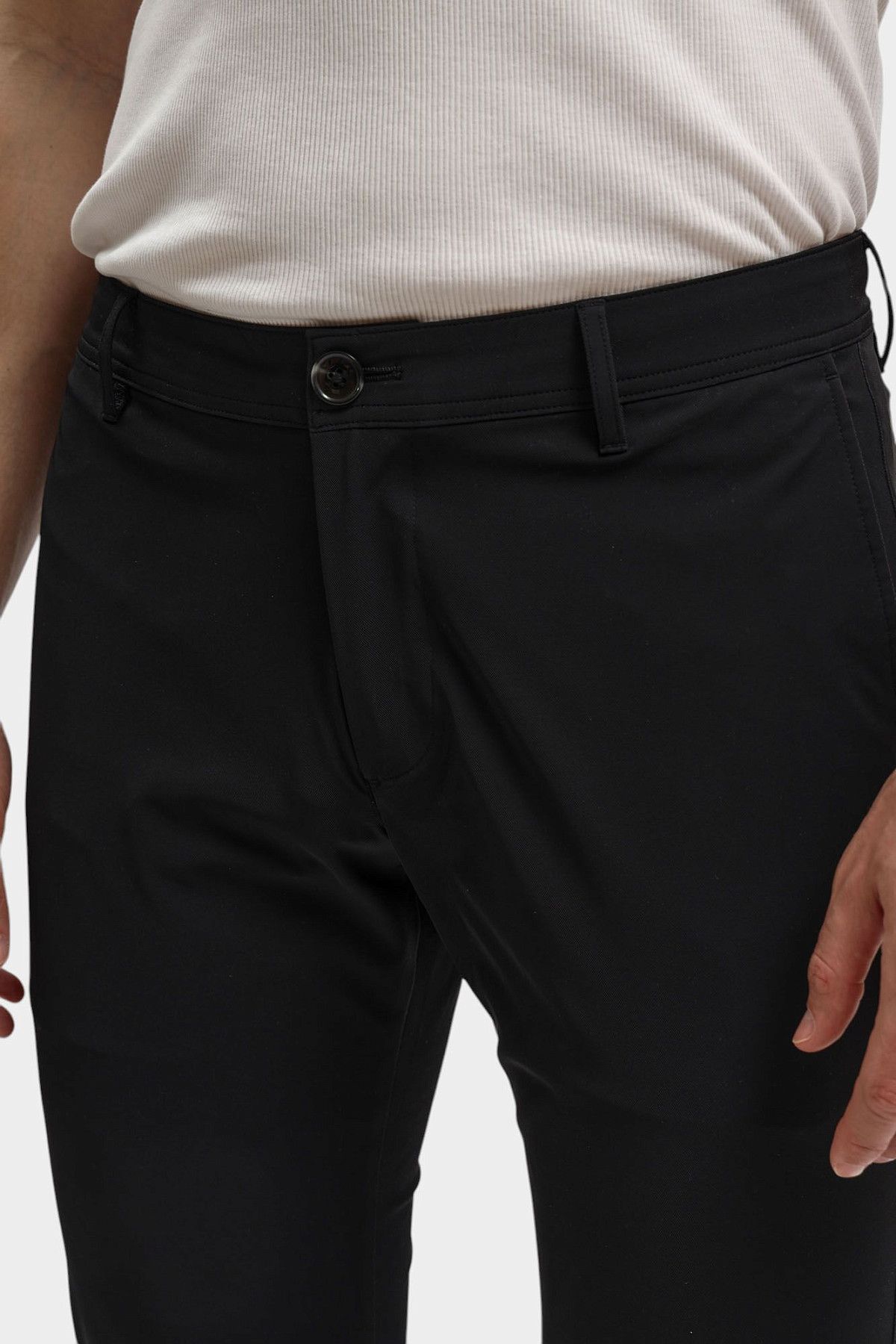Брюки Armani Exchange Черный