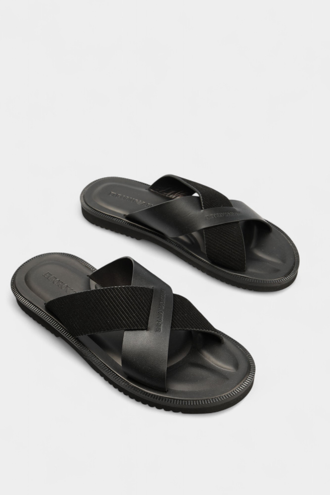 X4P124_XR340 Шлепки Emporio Armani Черный