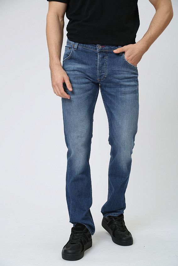 Джинсы Michigan Straight  Mustang