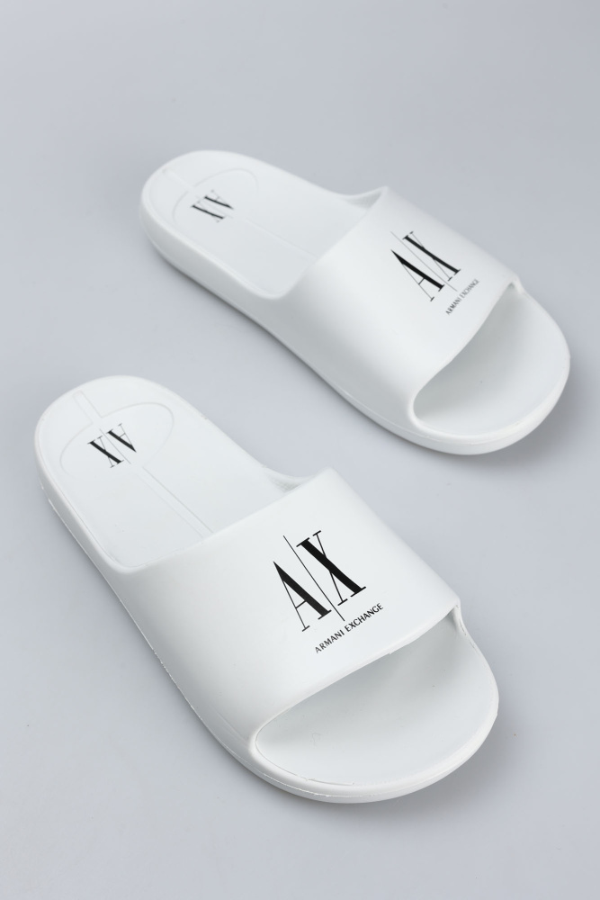 XDP038_XV703 Шлепанцы Armani Exchange Белый