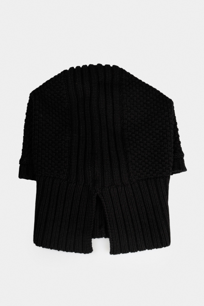 XW001501_AF16604 Шапка Armani Exchange Черный