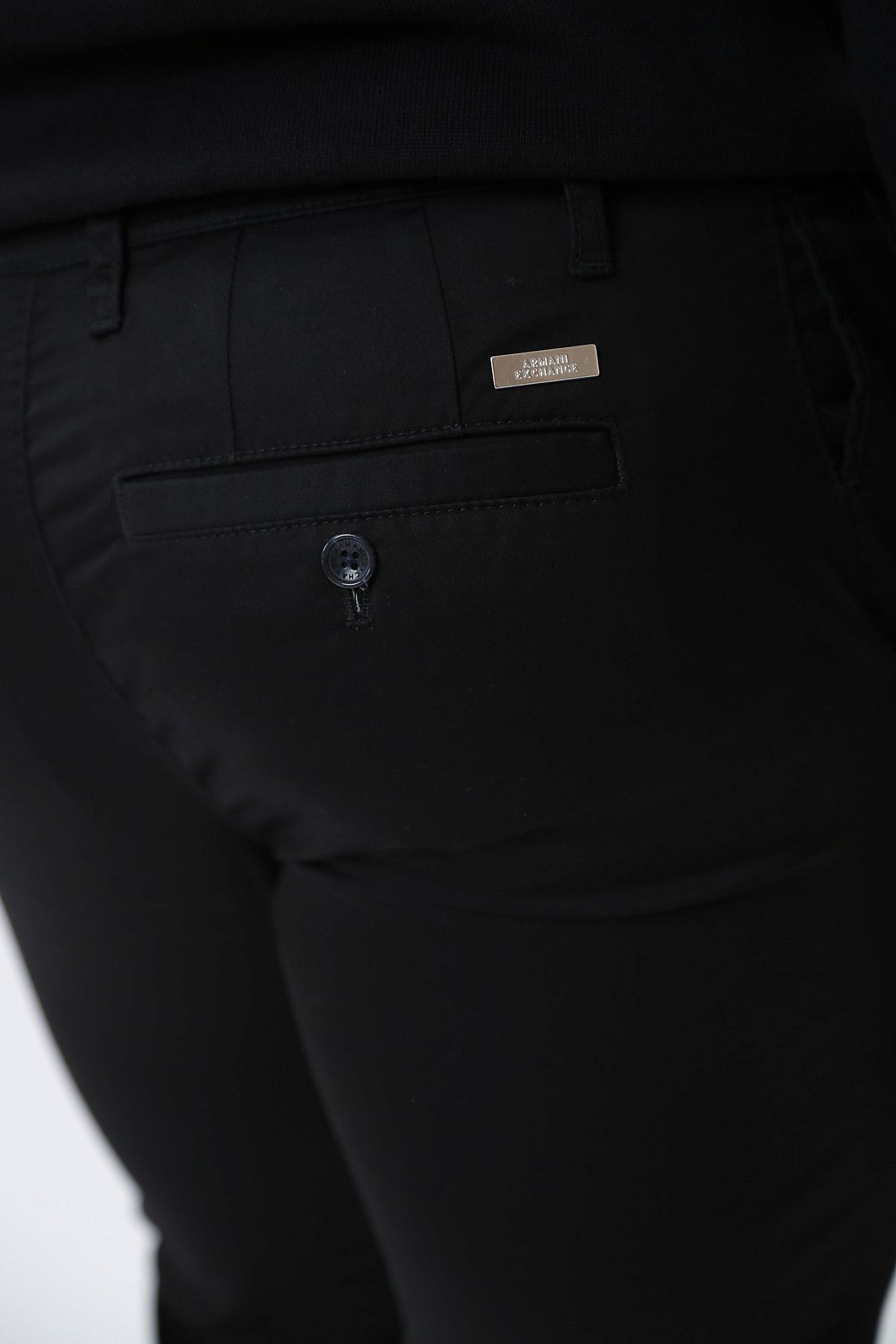 Брюки чиносы Armani Exchange Черный