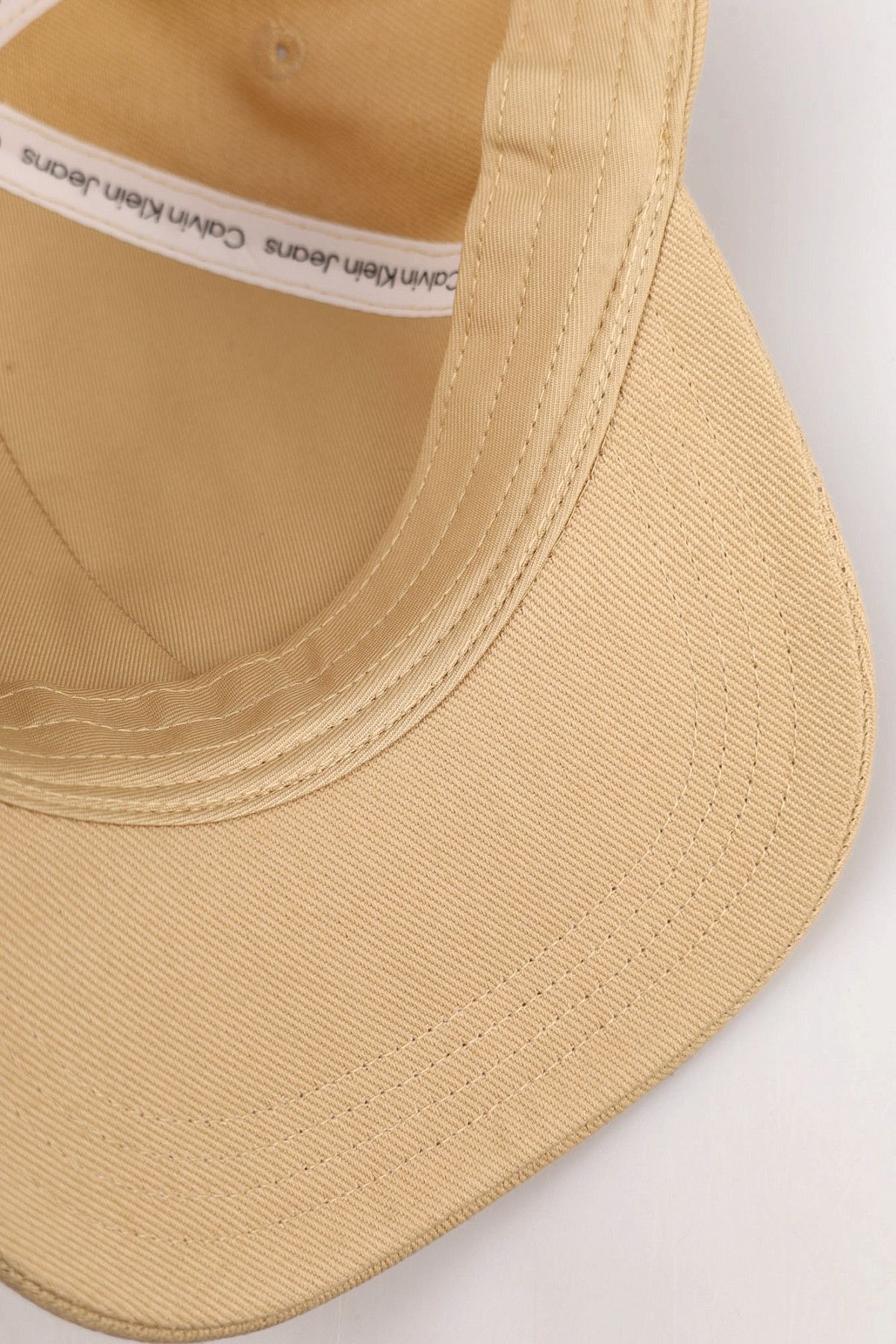 Кепка Calvin Klein Jeans Бежевый