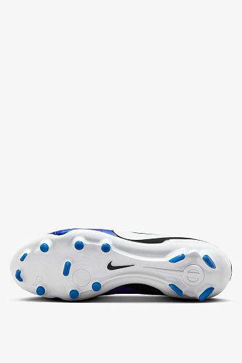 Футбольные бутсы Nike