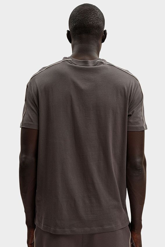 Футболка Armani Exchange Серый