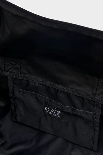 Сумка спортивная черная EA7