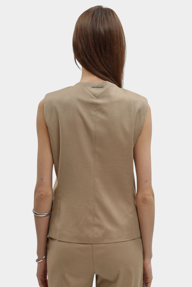 B1W14007 жилетка karl lagerfeld 