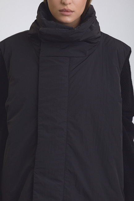 Жилет утеплённый The Hills