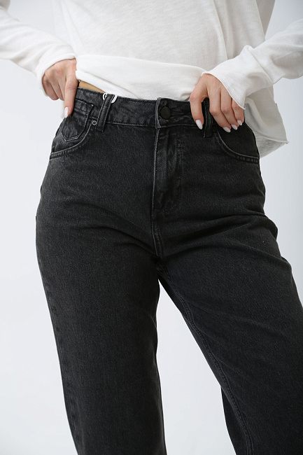 Джинсы Charlotte Tapered  Mustang