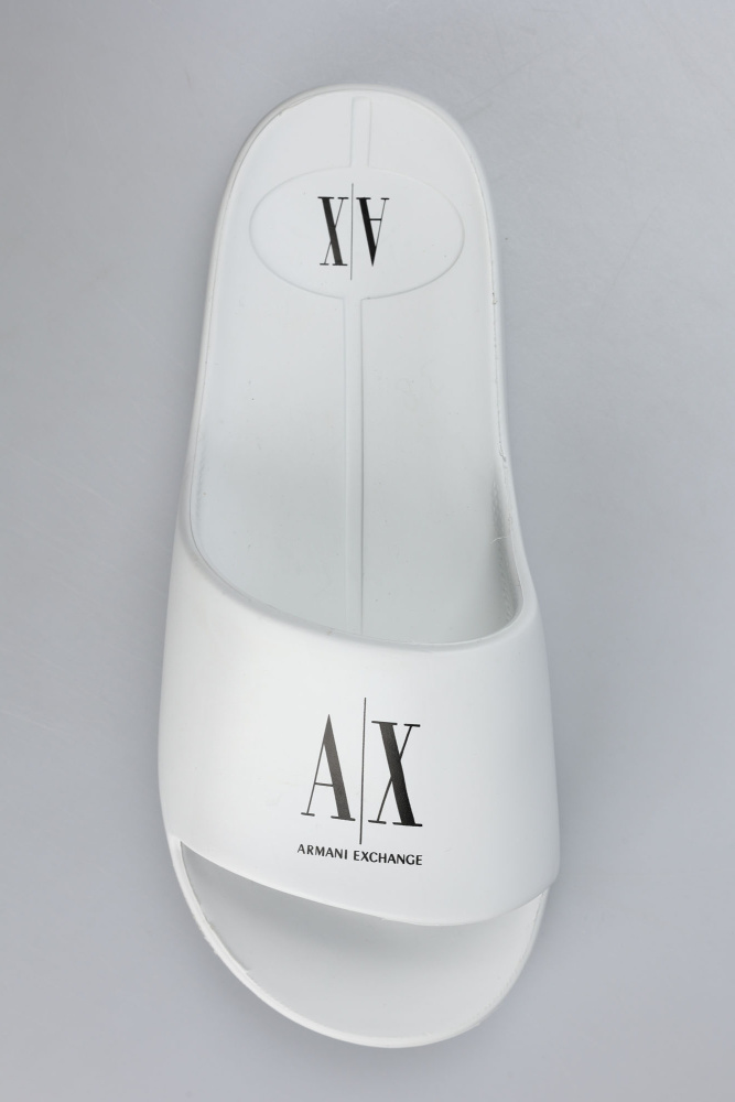 XDP038_XV703 Шлепанцы Armani Exchange Белый