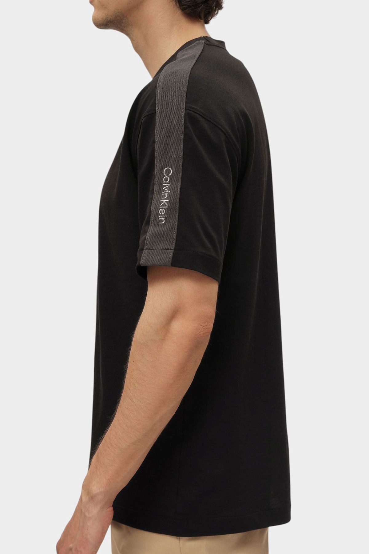 Футболка Calvin Klein Jeans Черный