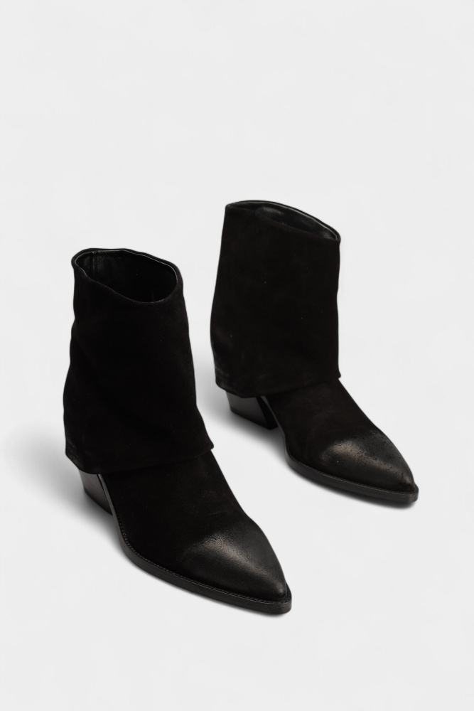 16-241K58 Казаки Marc Cony Черный