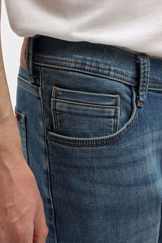 Джинсы Mustang