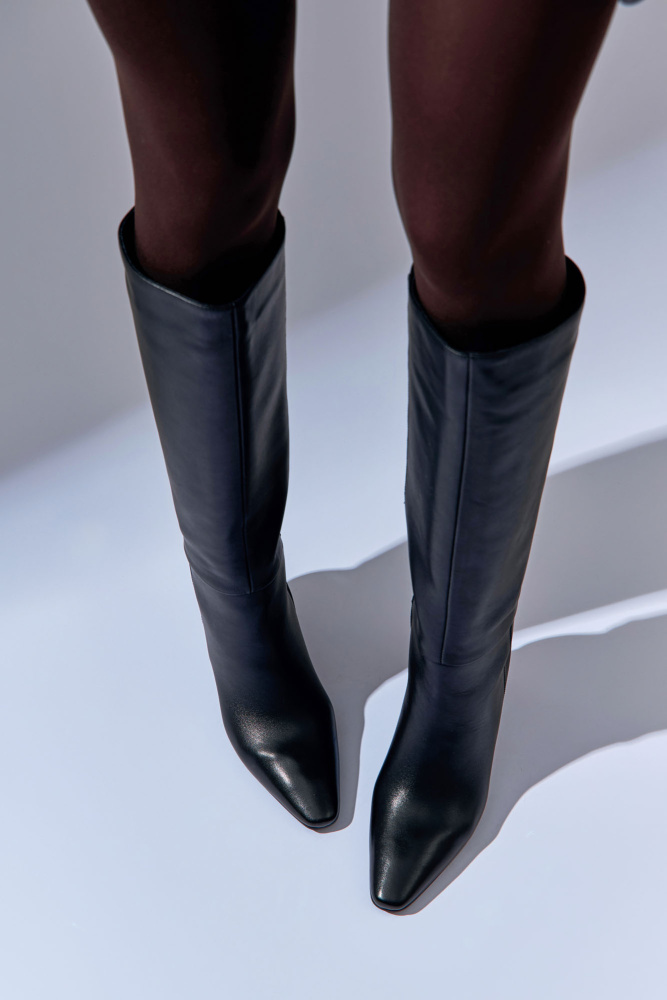 MC21809-WT Сапоги Marc Cony Черный